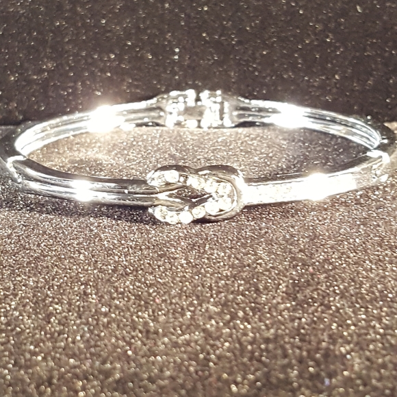 Betsey Johnson Bracelet - Picture 2 of 4